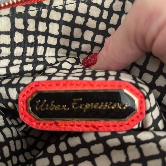 Wristlet - Picture 8 of 8